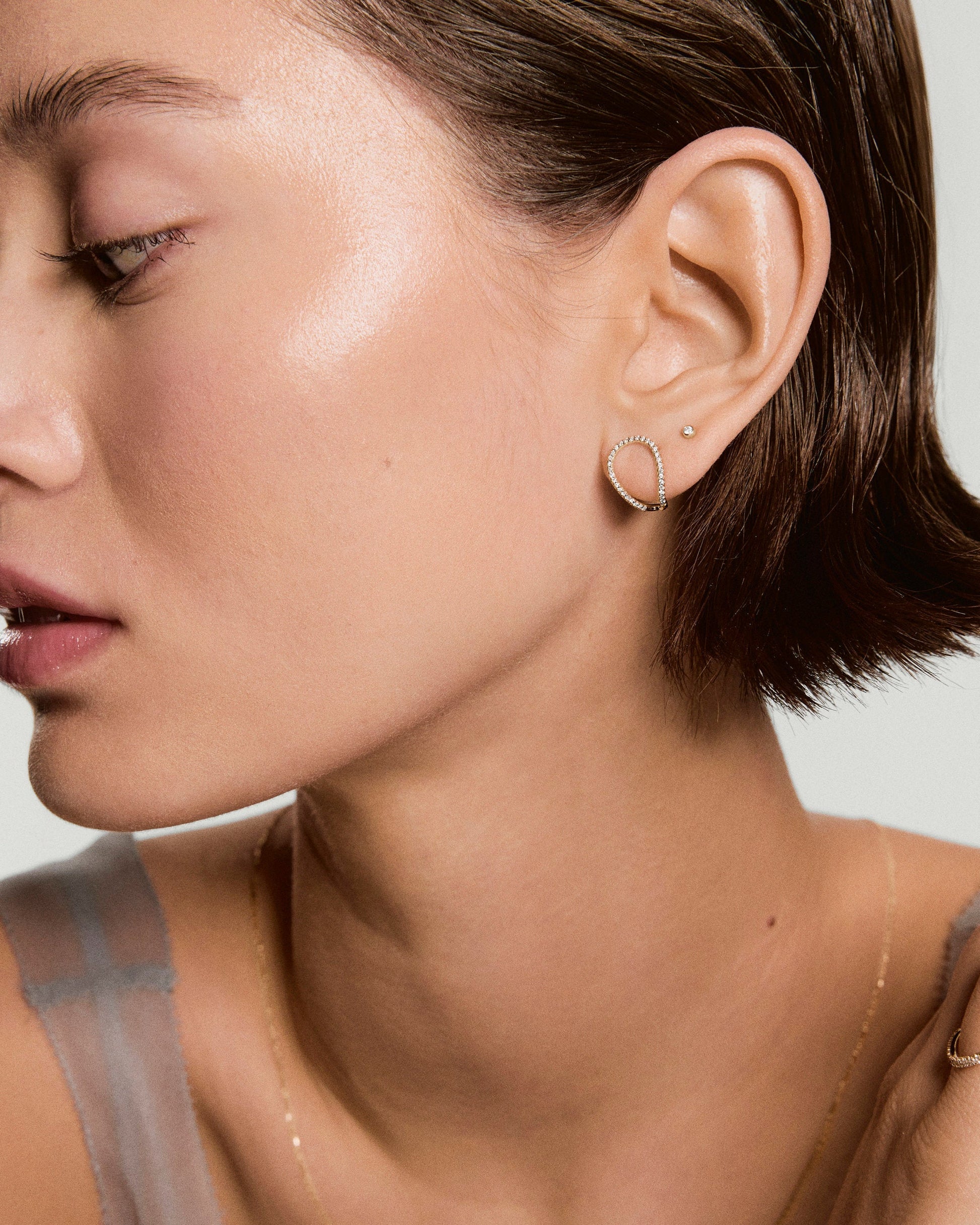 Halo Invert Diamond Studs